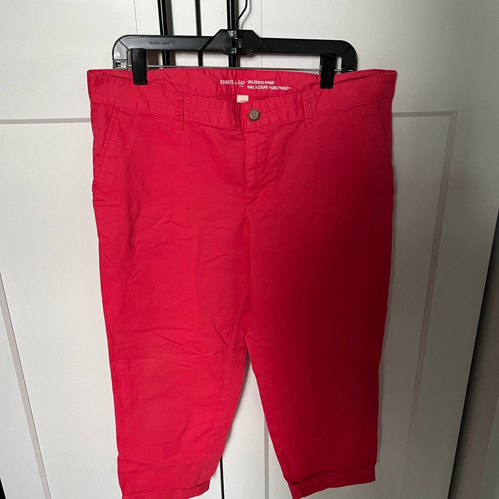 Gap Girlfriend Khaki Pants - 12